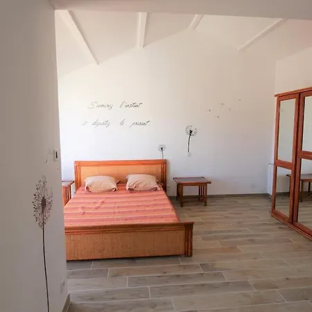 Le Jaunay Hébergement de vacances *