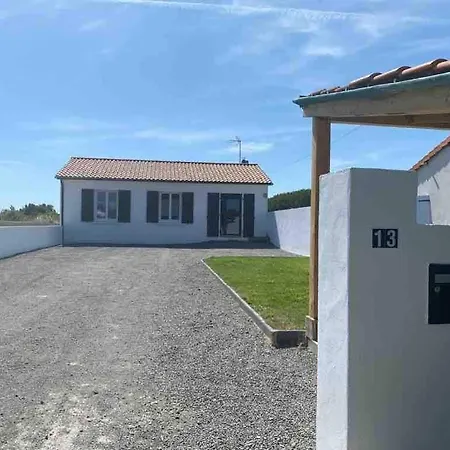 Holiday home Le Jaunay